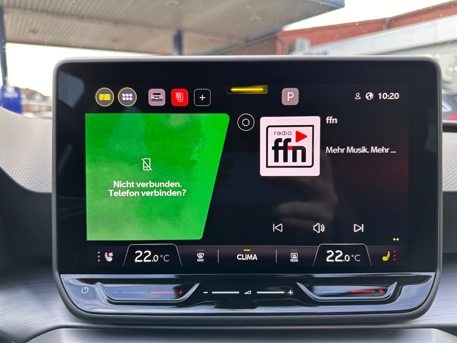 Fahrzeugabbildung SEAT Leon ST 1.5 eTSI FR DSG LED/GRA/SHZ/Kamera/APP