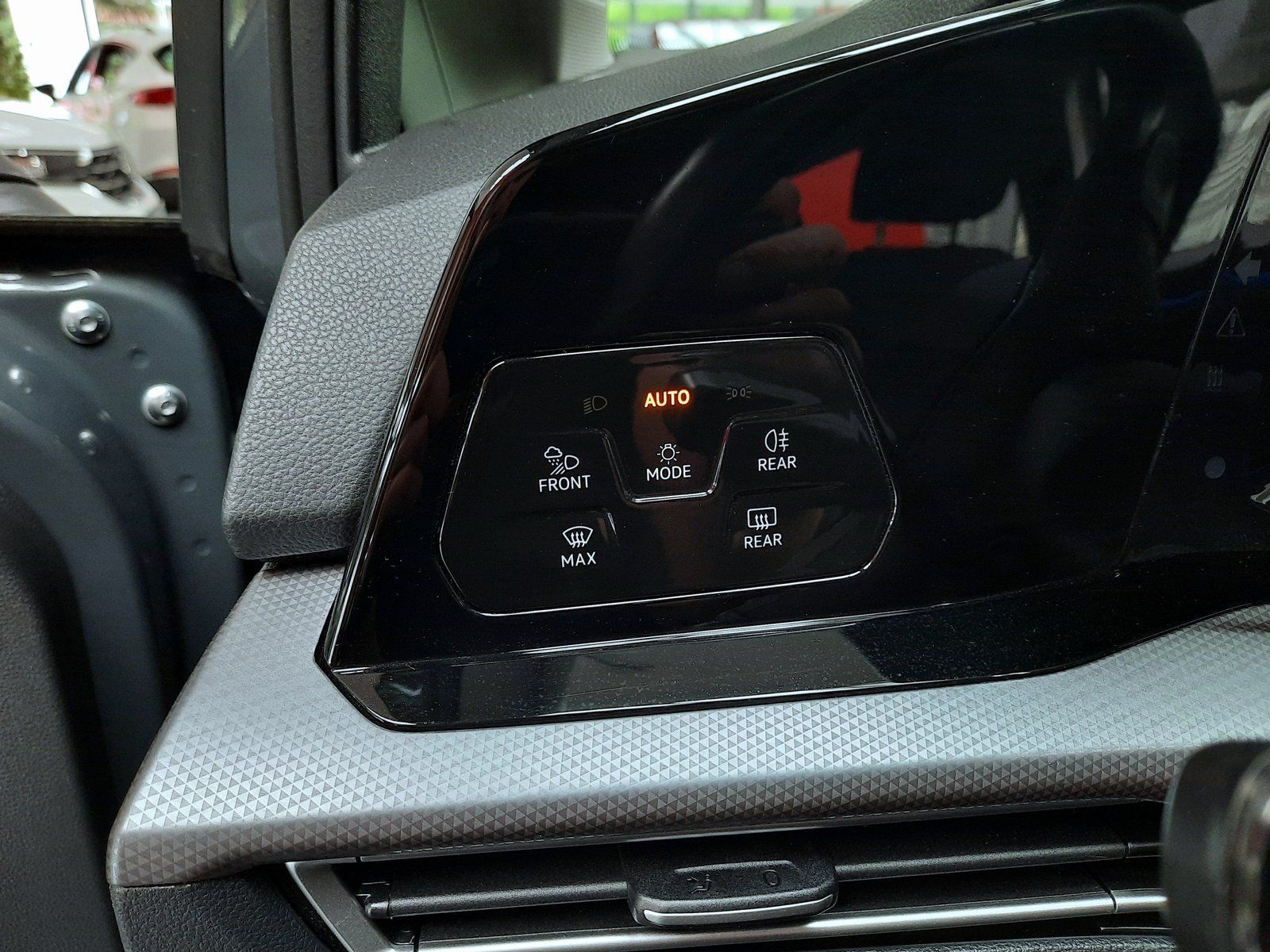 Fahrzeugabbildung Volkswagen Golf Active TDI DSG *AHK*Panodach*Navi*Cam*LED*
