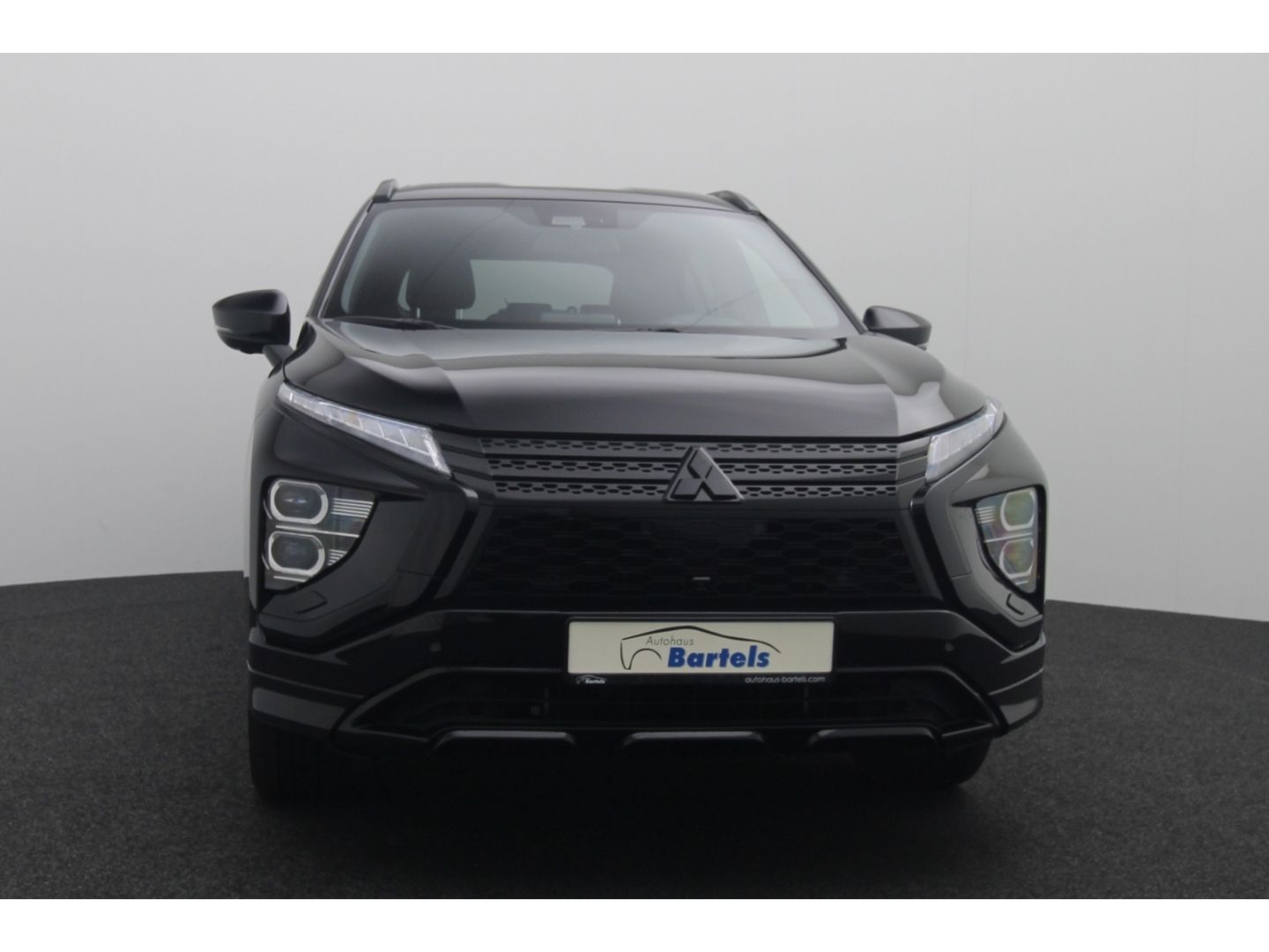 Fahrzeugabbildung Mitsubishi Eclipse Cross Plus Select Hybrid 4WD
