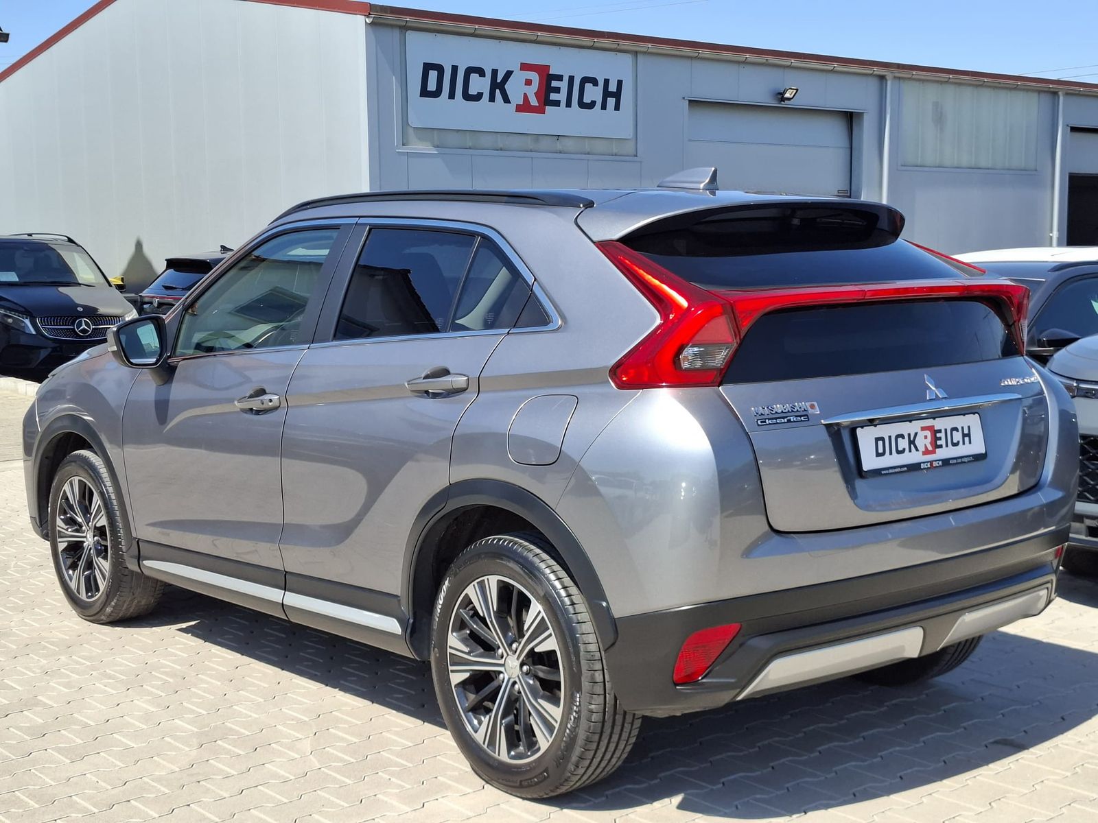 Fahrzeugabbildung Mitsubishi Eclipse Cross 1.5 Plus KAMERA*TEMP*KLIMA*SHZ*APP
