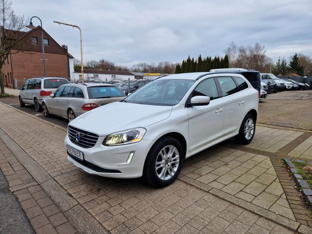 Volvo XC60 Momentum D4 2WD*NAVI*XENON*KAMERA*PDC*AHK*