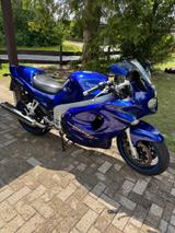 Triumph Sprint ST 955i - TRIUMPH 2000