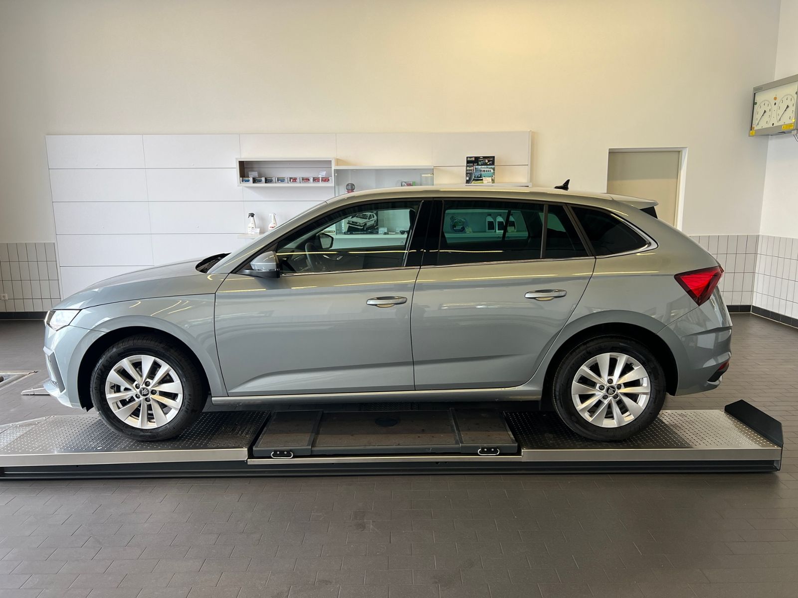 Fahrzeugabbildung SKODA Scala Selection 1.0 TSI DSG *AHK, LED, ACC, Kame