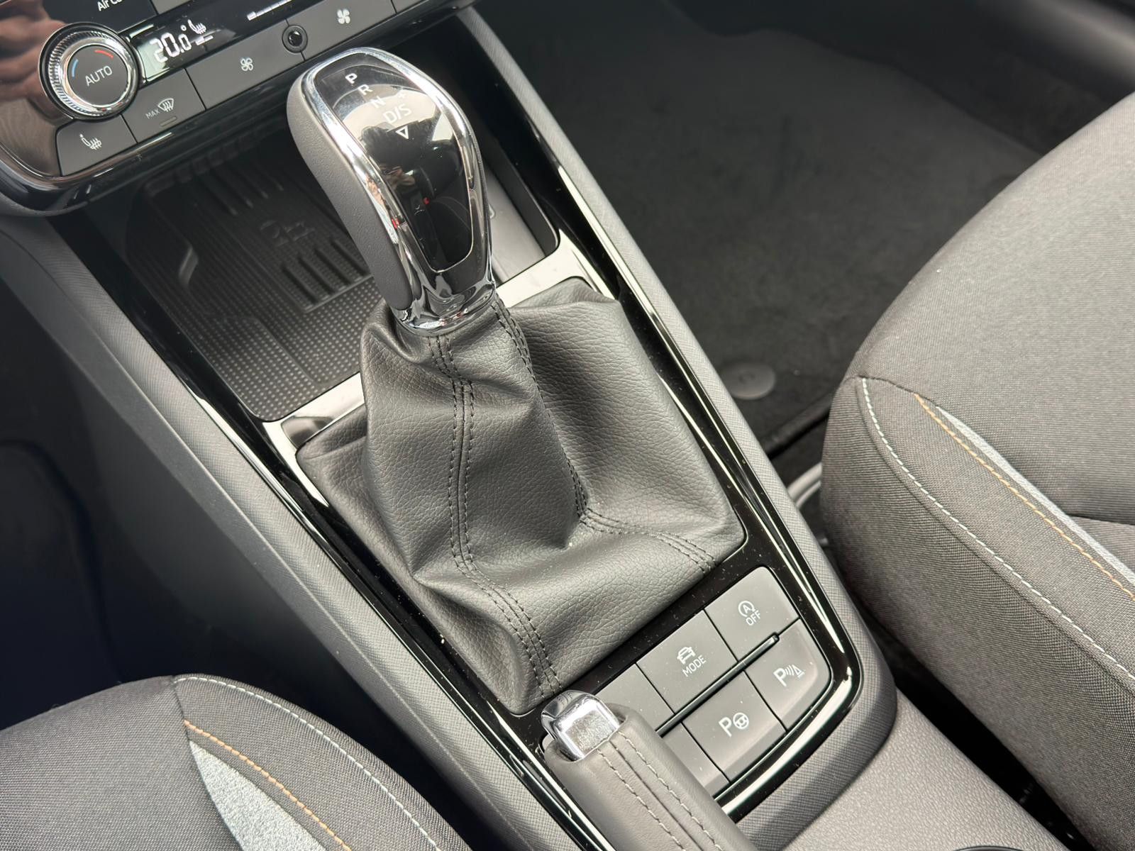 Fahrzeugabbildung SKODA Kamiq Selection
