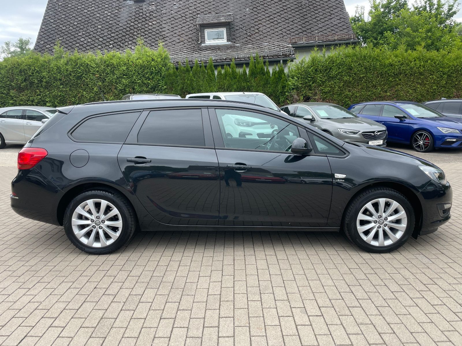 OPEL Astra, 2013, Benzin, 101 PS