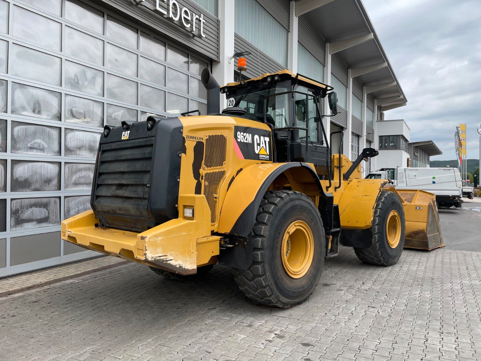 Fahrzeugabbildung CAT 962M / 8.035h / Schaufel