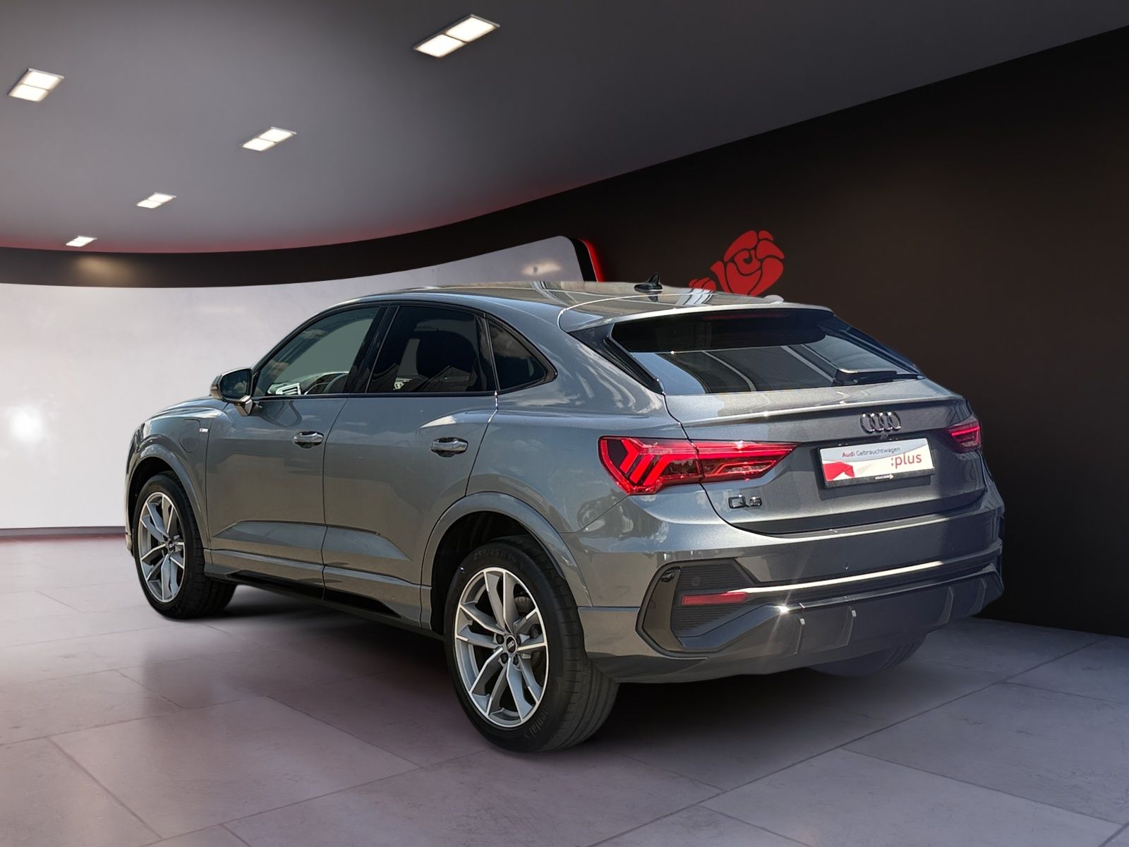Audi Q3 Sportback 1.4 TFSI e S-line AHK Navi RFK LED foto 4