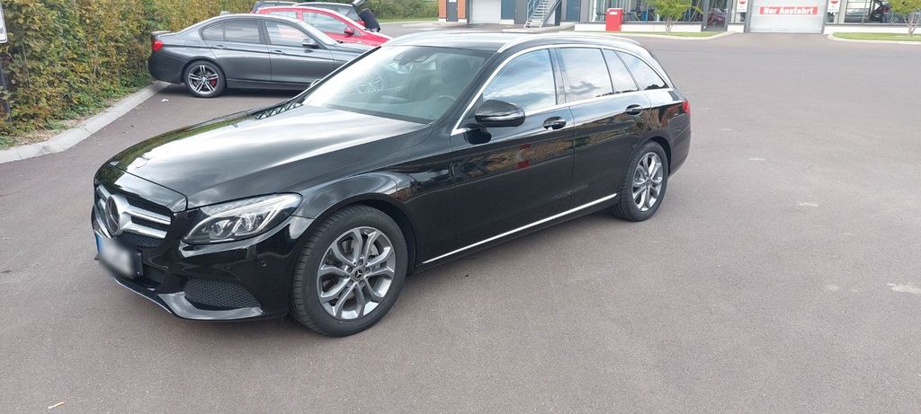 Image of Mercedes-Benz C 220