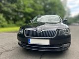 Skoda Superb 2.0 TDI 125kW DSG Exclusive Combi Exc... - Skoda Superb: Exclusive