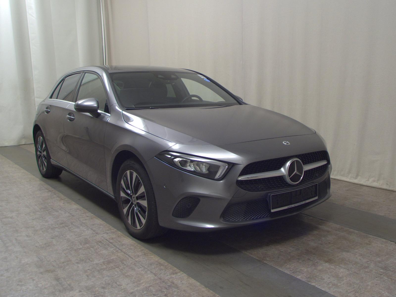 Mercedes-Benz A 250 e Navi LED Rückfahrkamera MBUX+ SHZ