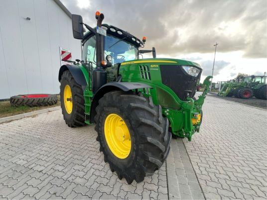 John Deere 6215 R