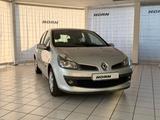Renault Clio Edition Dynamique 1.6 16V 65kW - gebrauchte Renault Clio aus dem Jahr 2005