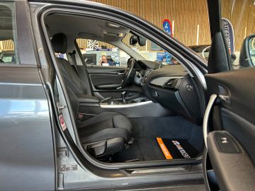 BMW 118 *Sport* Tempo*Navi*2-Hand*Scheckheft*2-Zonen