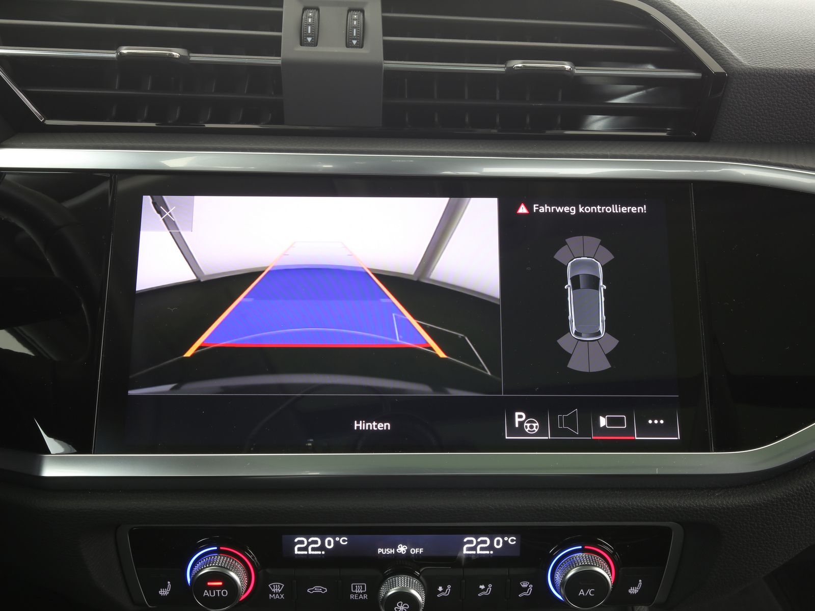 Audi Q3 45 TFSI e S tronic S line  LED Navi Pano-Dach foto 18