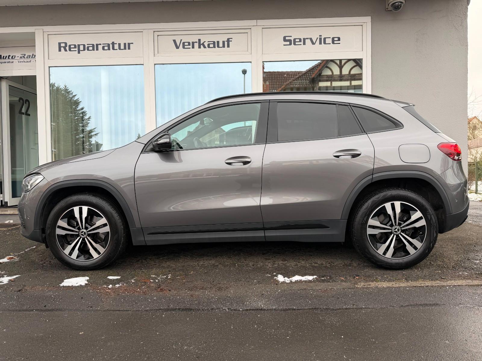 Mercedes-Benz GLA 220 d +Night+AHK+BEAM+Pano+Sound+StHz+360°+