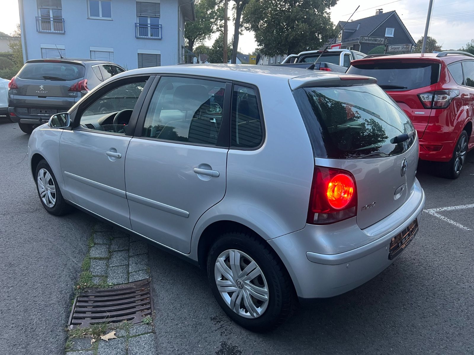 Fahrzeugabbildung Volkswagen Polo IV Comfortline *SITZHEIZUNG* TÜV NEU *