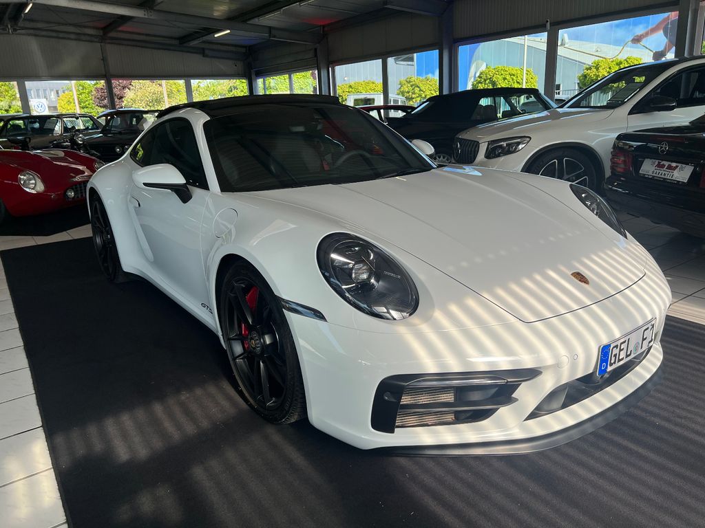 Porsche 992