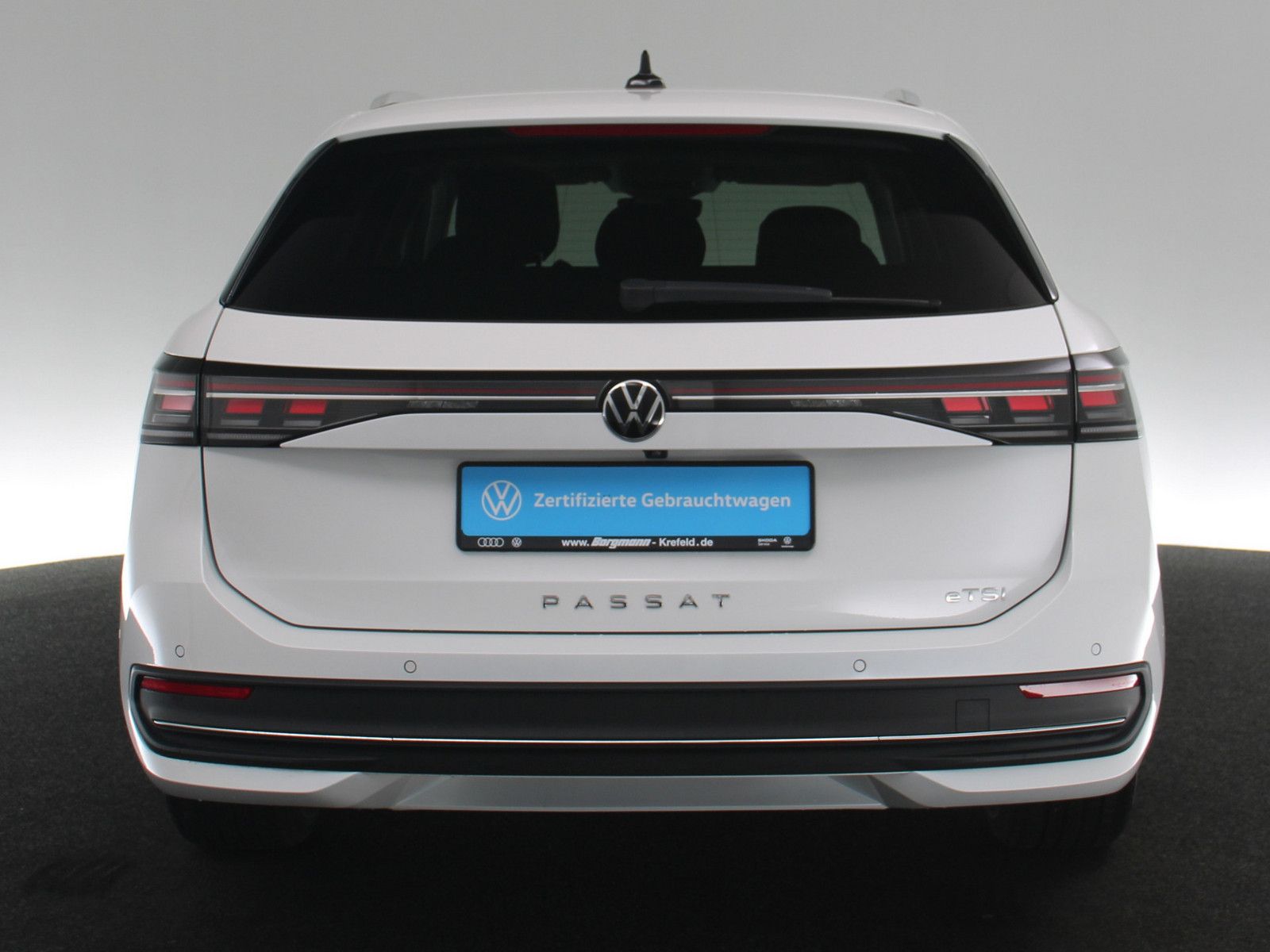 Volkswagen Passat 1.5 eTSI Business AHK 360° MATRIX-LED HUD foto 25