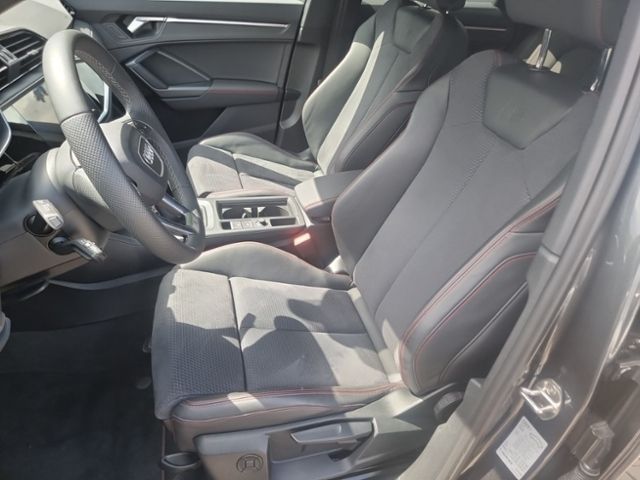Fahrzeugabbildung Audi Q3 35 2.0 TDI S LINE LED NAVI PDC SHZ AHK ACC LI