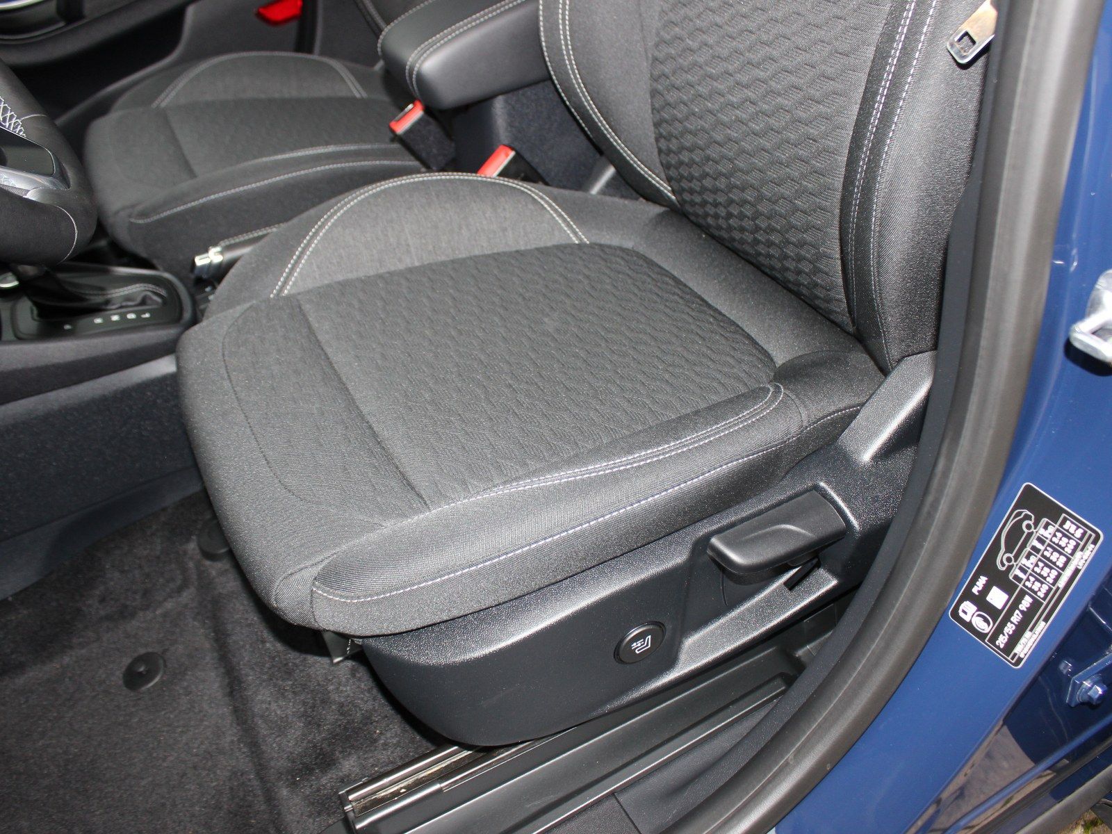 Fahrzeugabbildung Ford Puma Titanium 1,0 EcoBoost Start/Stopp