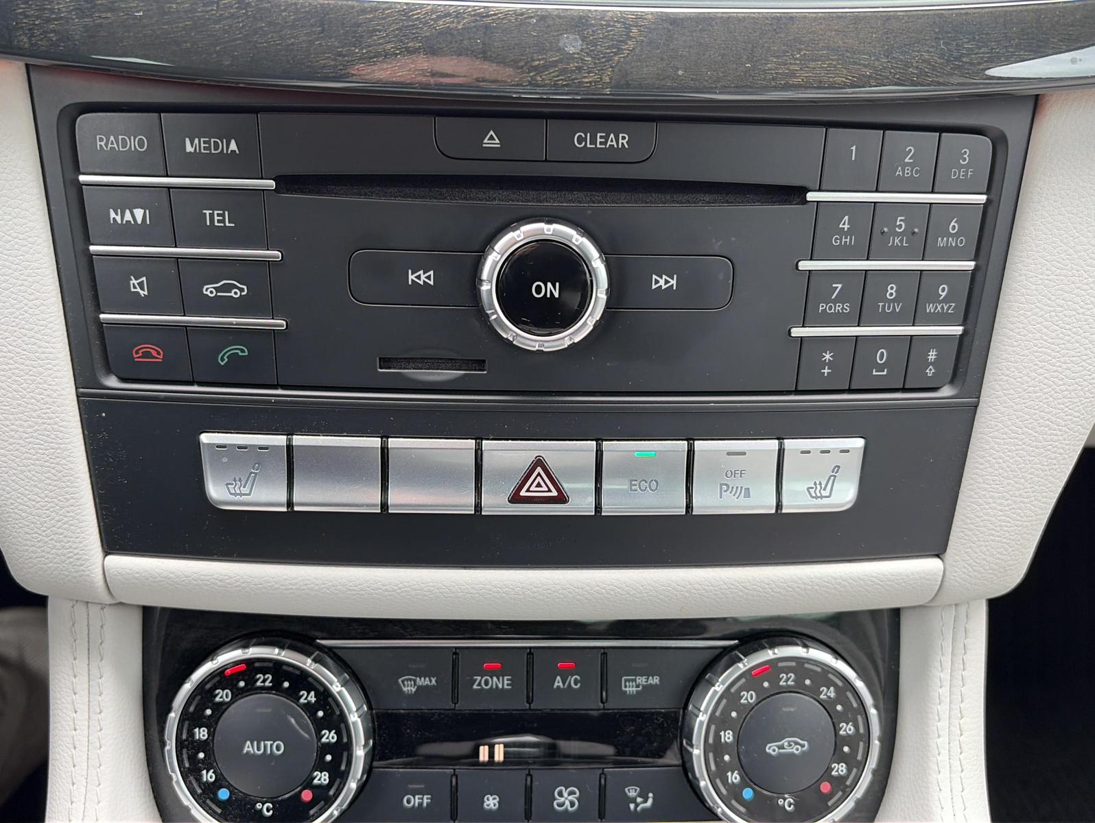Mercedes-Benz CLS 250 D BlueTec 4Matic AMG LED*Leder*CarPlay*