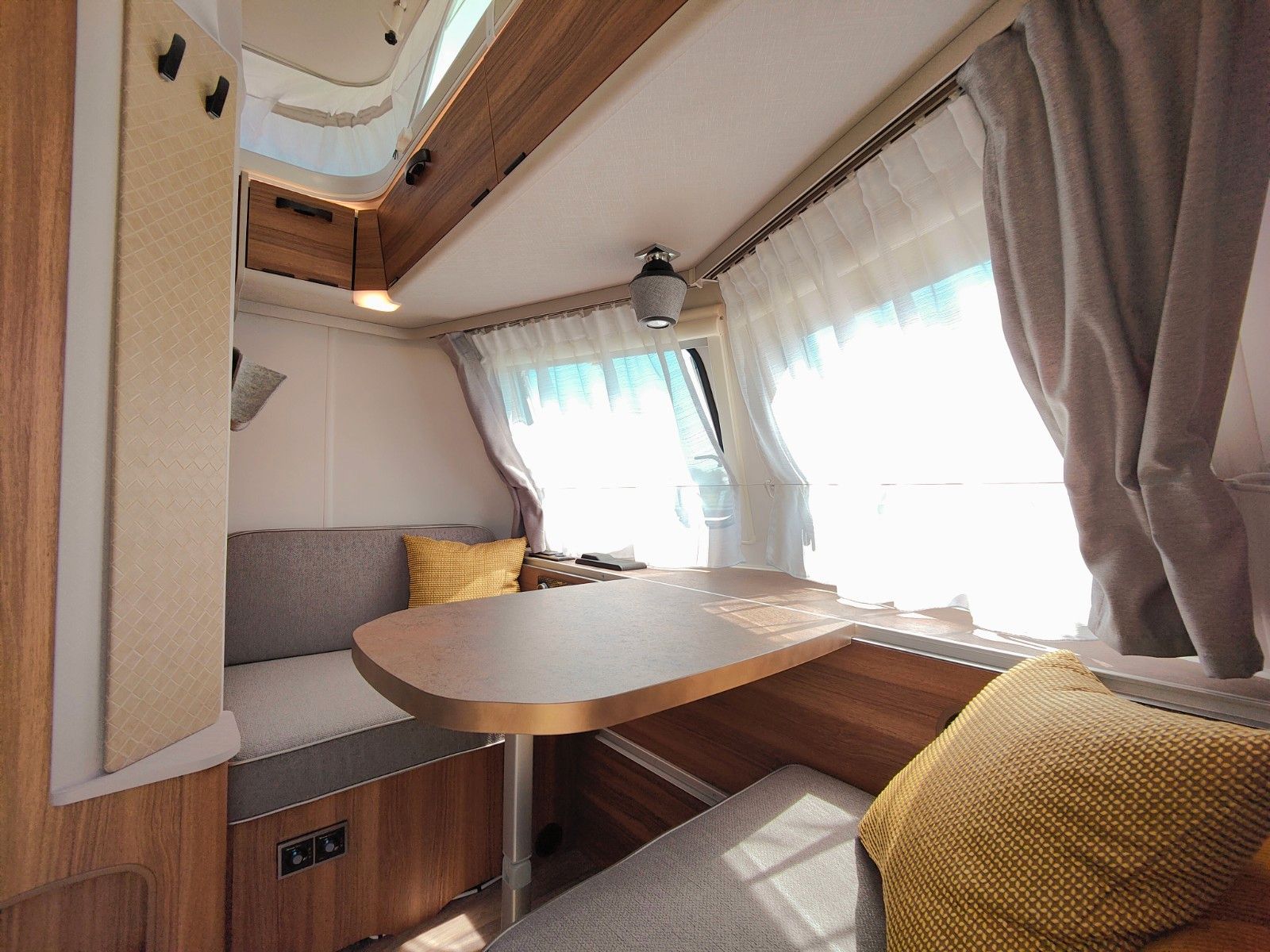 Fahrzeugabbildung HYMER / ERIBA / HYMERCAR TOURING 540 LEGEND URBAN 2025