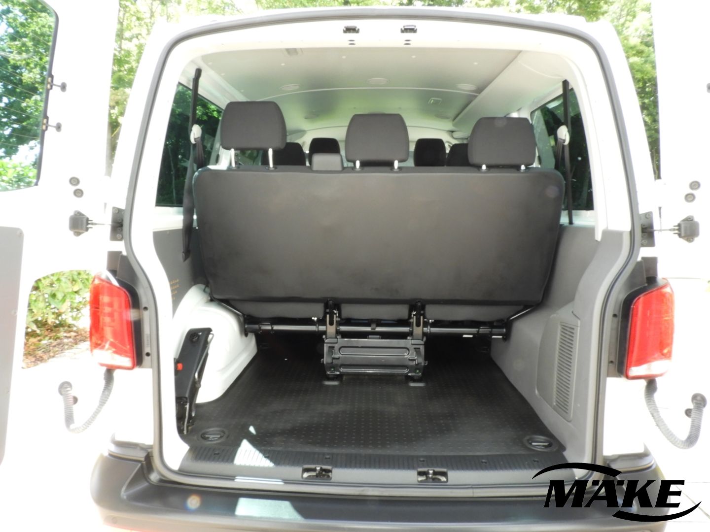 T6.1 Kombi 2.0 TDI DSG 8-Sitzer LED NAV AHZV