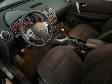 Nissan Qashqai Acenta 1.6 117 PS Allwetterreifen