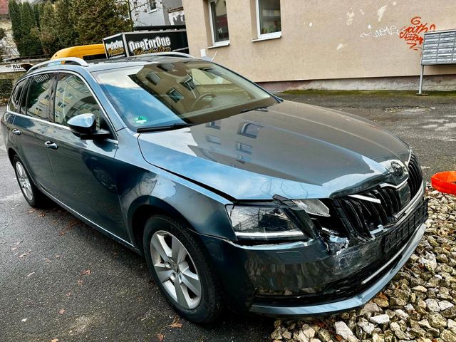 Skoda Octavia 2.0 TDI /DSG /Style/ Navi/ LED/ AHK/