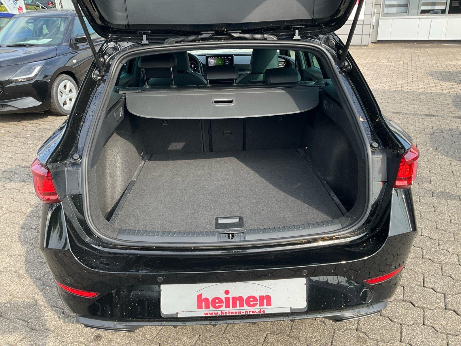 Cupra Leon Sportstourer 1.5 eTSI DSG NAVI LED ACC