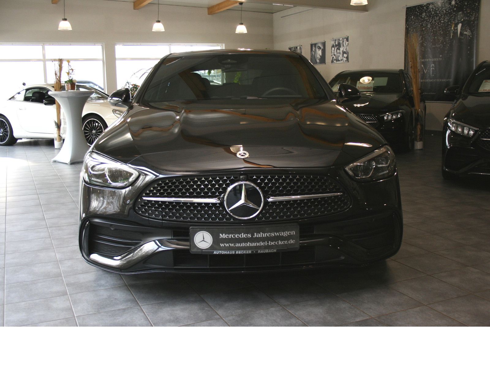 Fahrzeugabbildung Mercedes-Benz C 180 AMG *Night*Burmester Surround*Winter-Paket