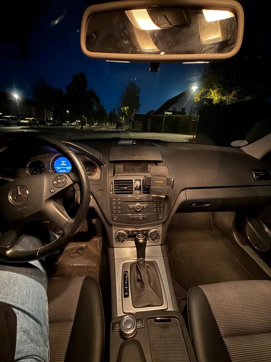 Mercedes-Benz C180 2009 — photo 14