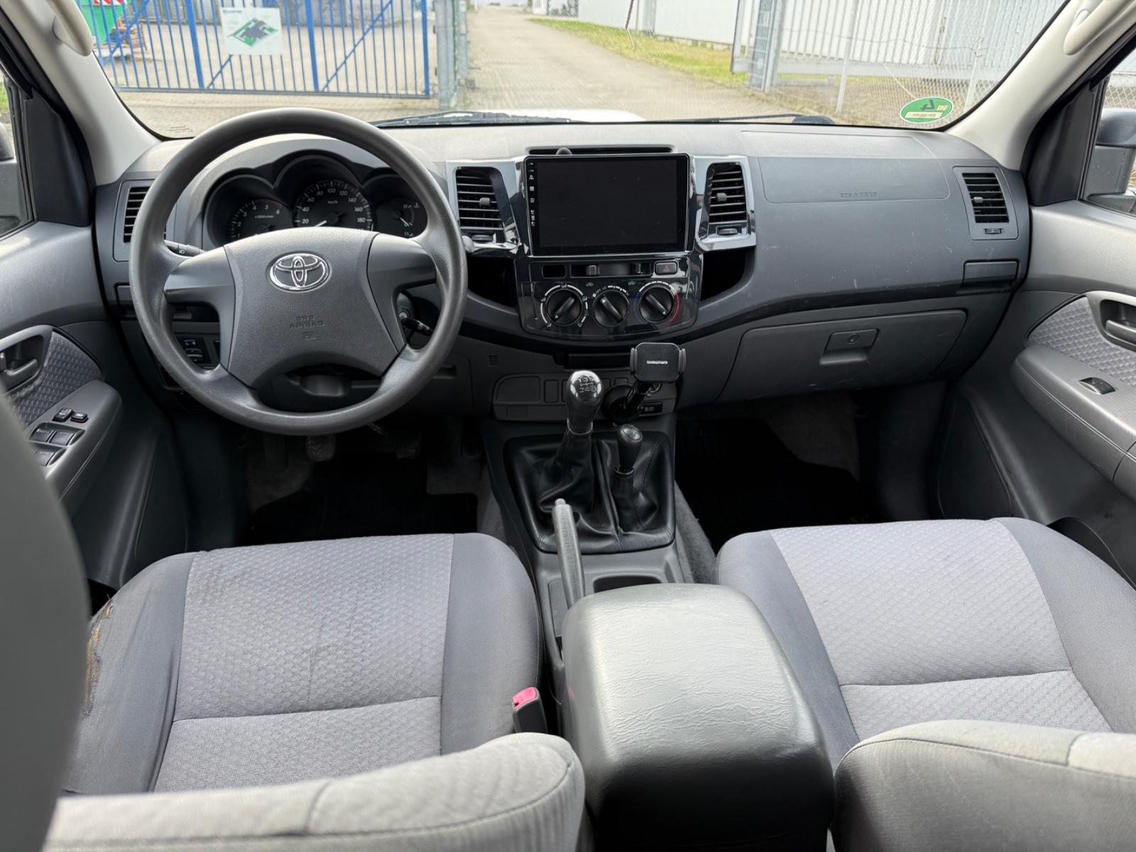 TOYOTA HILUX 2.5 144CH DOUBLE CAB 4X4