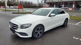 Mercedes-Benz E 200 E Limousine Automatik Navi Teilleder*** - Mercedes-Benz E 200 mit Hybrid-Antrieb: Automatik