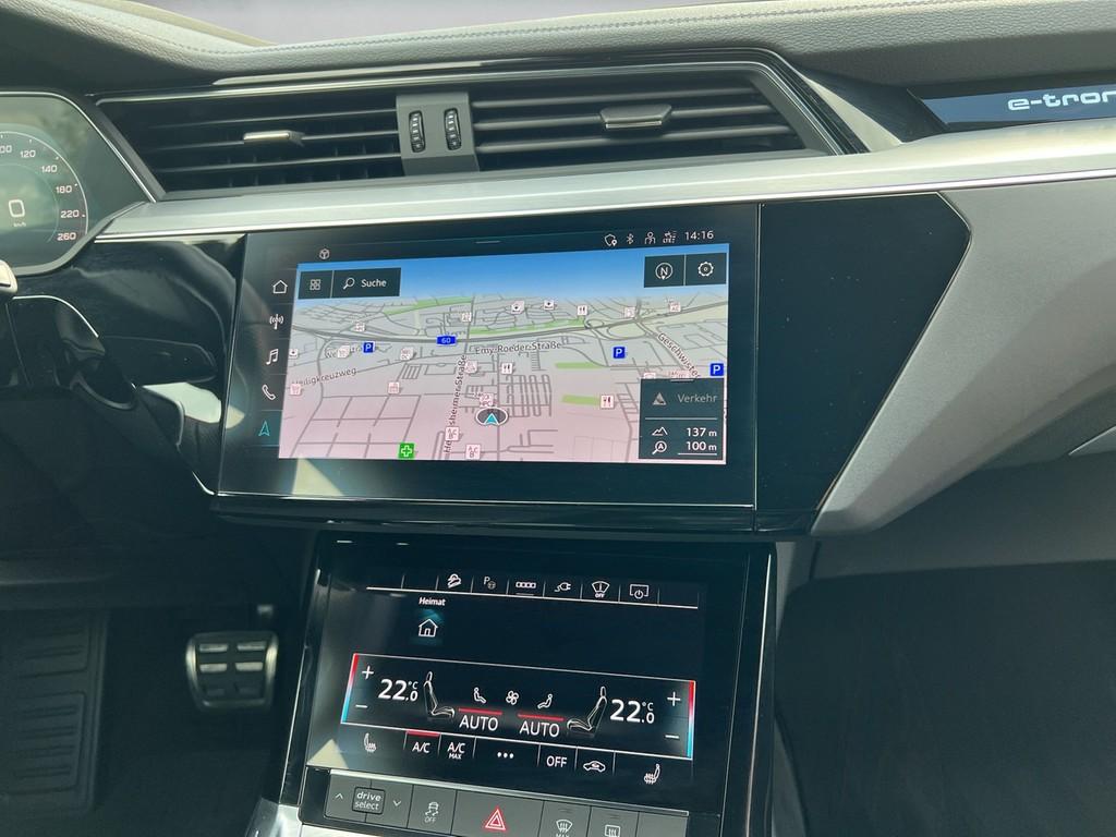Audi Q8 e-tron S line 55 quattro *Matrix*Pano*AHK*SOH