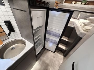 HYMER  ERIBA  HYMERCAR ML-T CrossTrail 580 4x4 Winterpaket XL Bett