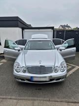 Mercedes-Benz Mercedes Benz E240 (6 zylinder)(Benzin ) - gebrauchte Mercedes-Benz E 240 aus dem Jahr 2005