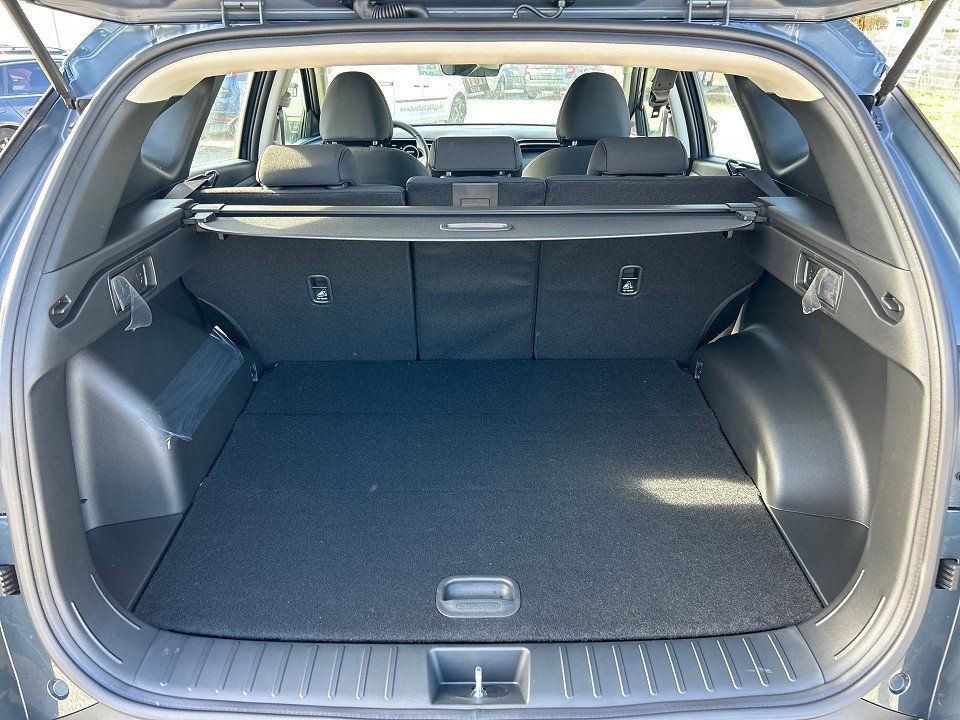Fahrzeugabbildung Hyundai TUCSON PHEV 1.6T 6AT 4WD NAV/FUNK-P 1HD GARANTIE