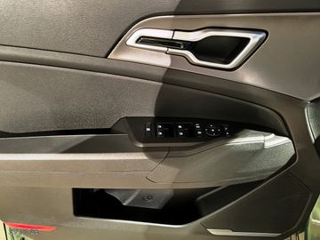 Kia Sportage 1.6T DCT-MJ.26-NAVI-LED-KAMERA-SHZG-PDC