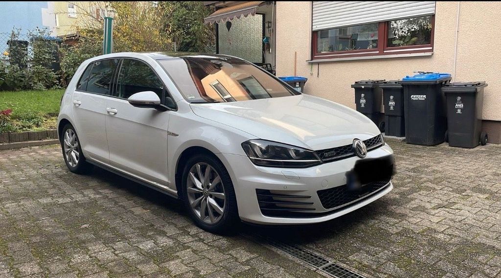 Image of Volkswagen Golf