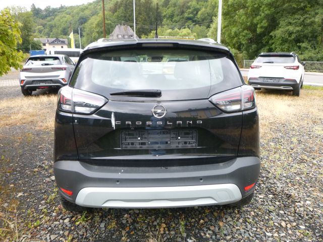 Crossland Elegance