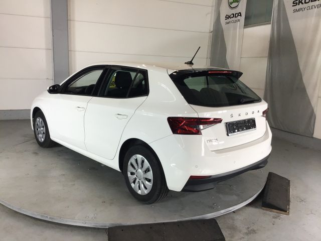 Fahrzeugabbildung Skoda Fabia Active 1.0 TSI PDC/SHZ/LED/SmartLink/DAB