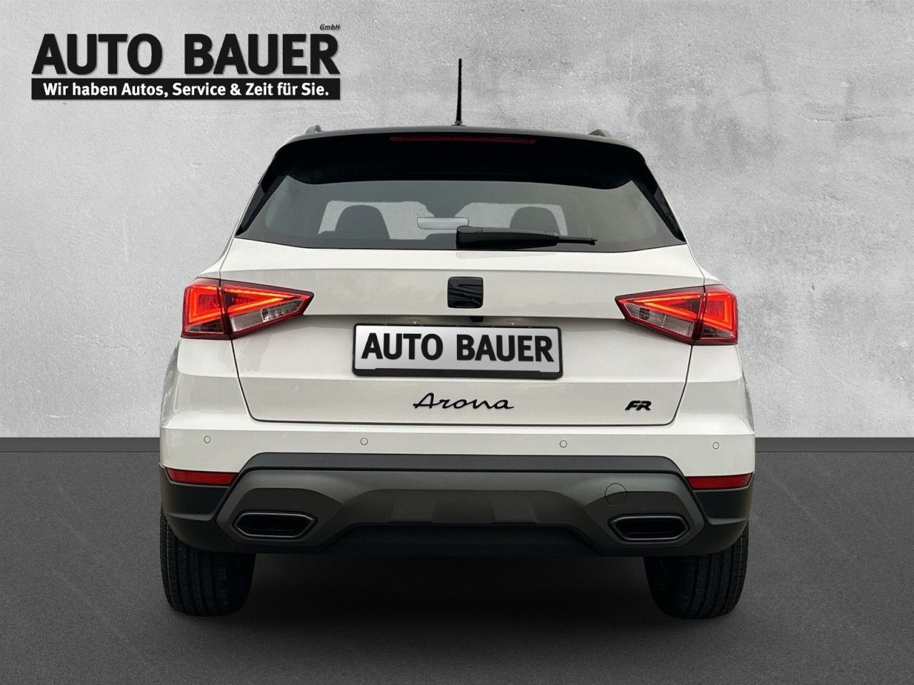 Fahrzeugabbildung SEAT Arona FR Black Edition 1.0 TSI 116 PS 7-Gang-DSG - mit KI generiert/bearbeitet
