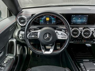 Mercedes CLA 250 Shooting Brake - 8