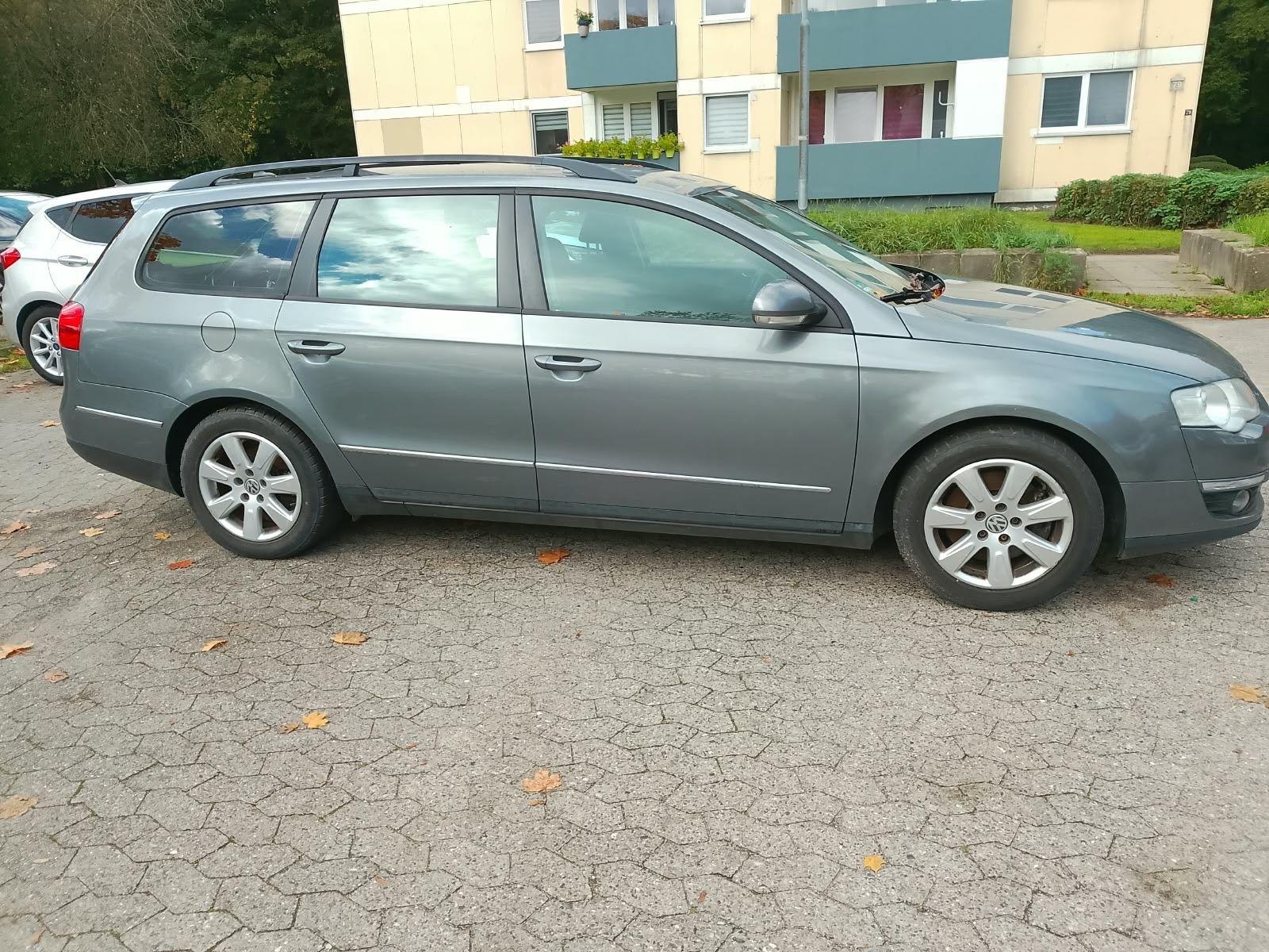 Volkswagen  2007 — rear view