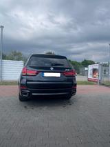 BMW X5 xDrive40d - - BMW X5 in Essen