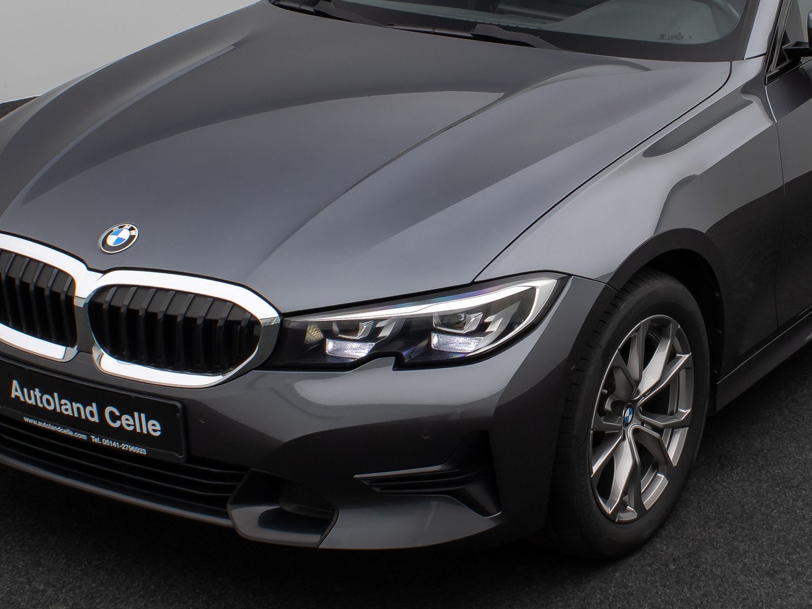 Fahrzeugabbildung BMW 320d SportLine Panorama Kamera DAB Komfort Alarm