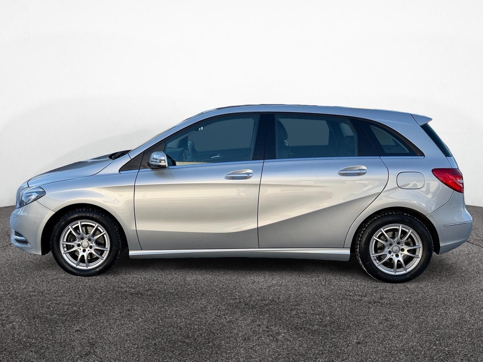 Mercedes-Benz B 180 CGI BE Automatik,Xenon,Distronic,SHZ,PTS