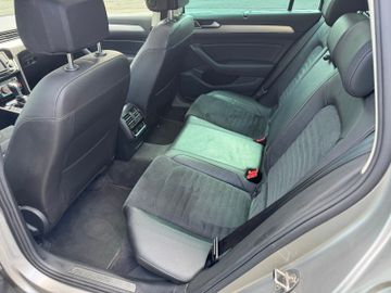 Volkswagen Passat Variant - 11