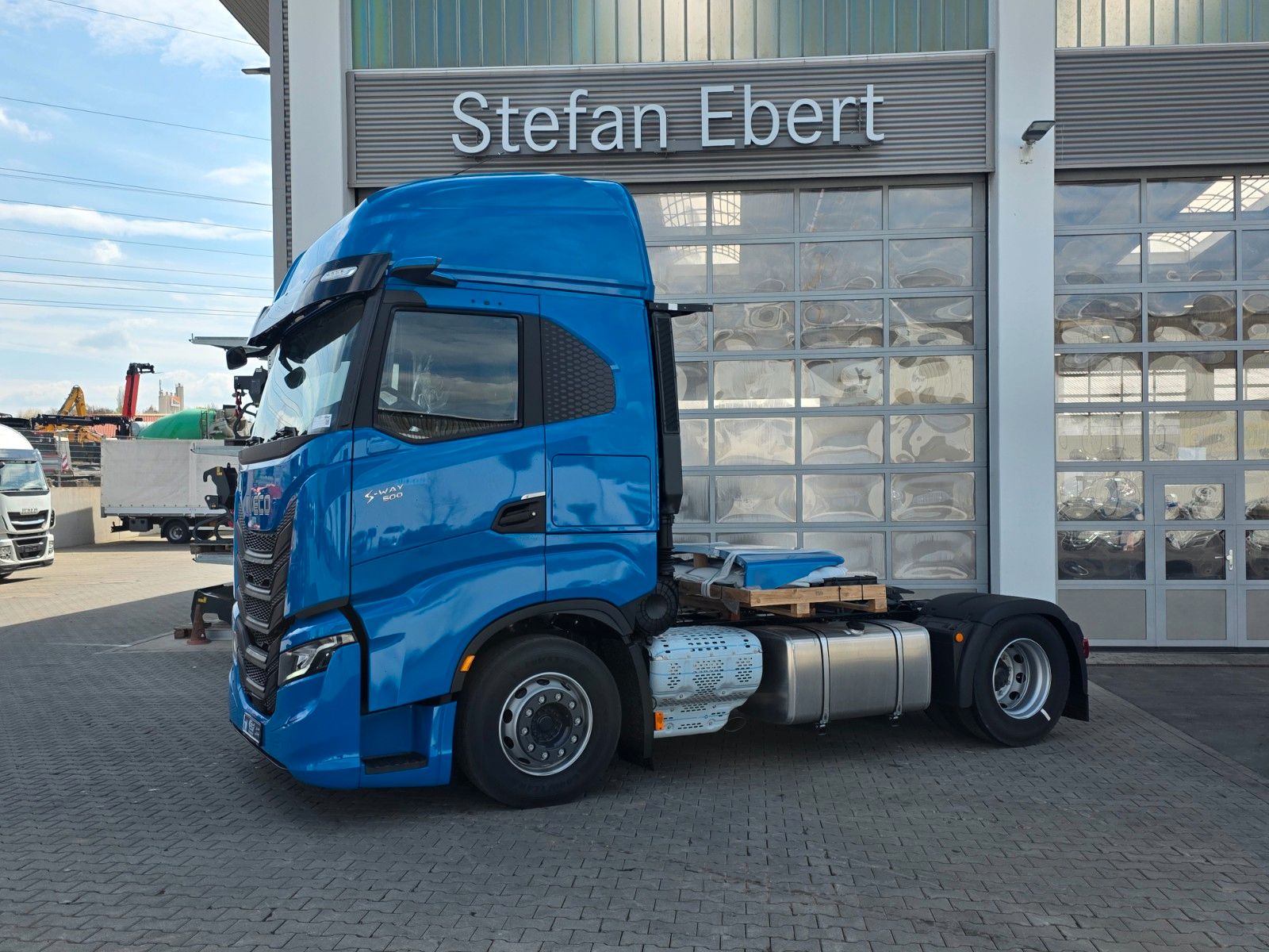 Fahrzeugabbildung Iveco S-Way AS440S50T/P Standklima+Heizung LED